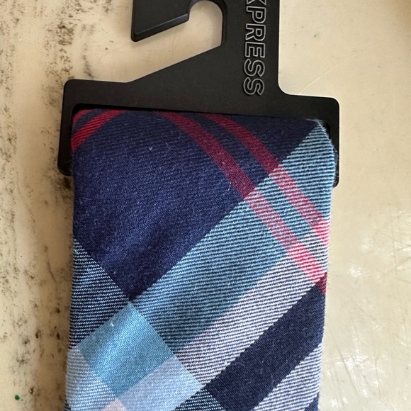 NWT Men’s express tie - Picture 3 of 4